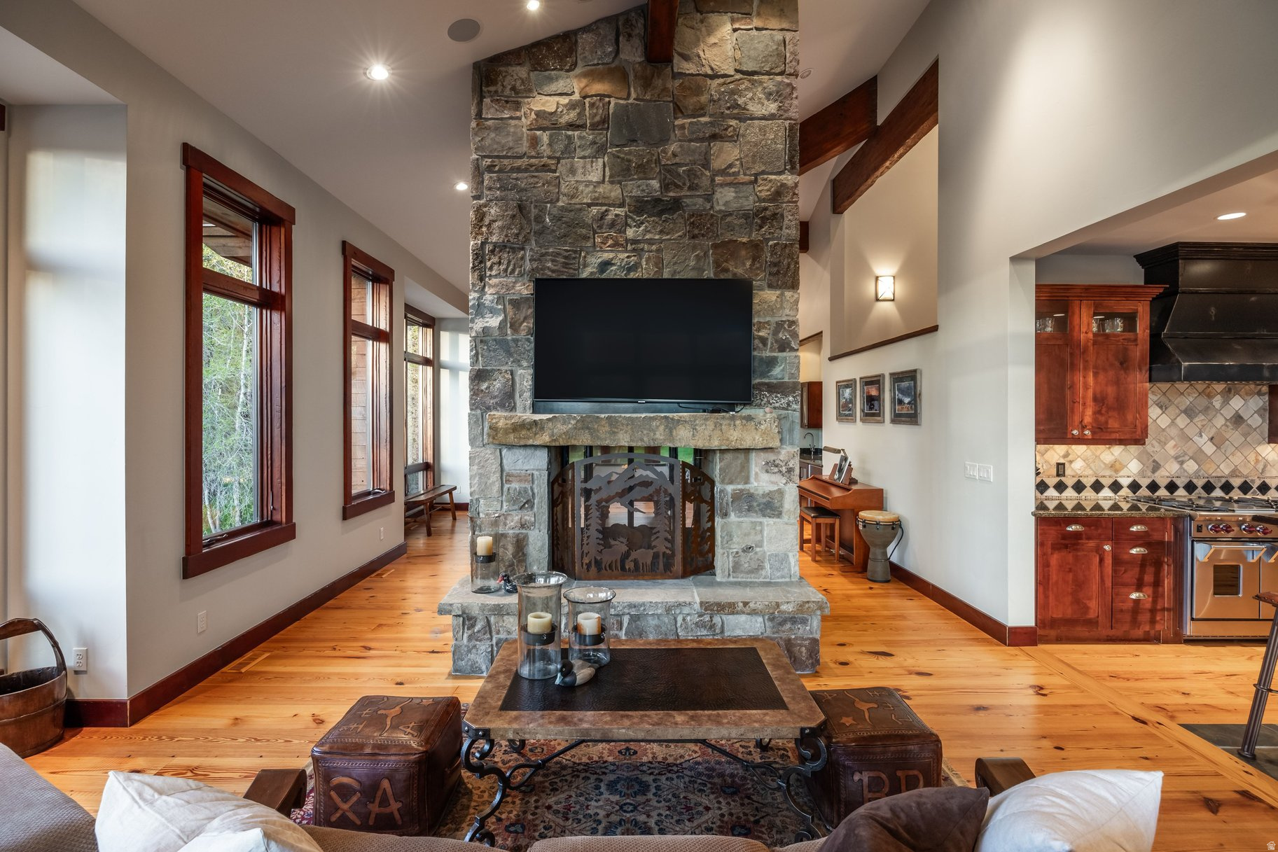 OAKLEY TOWN - Residential