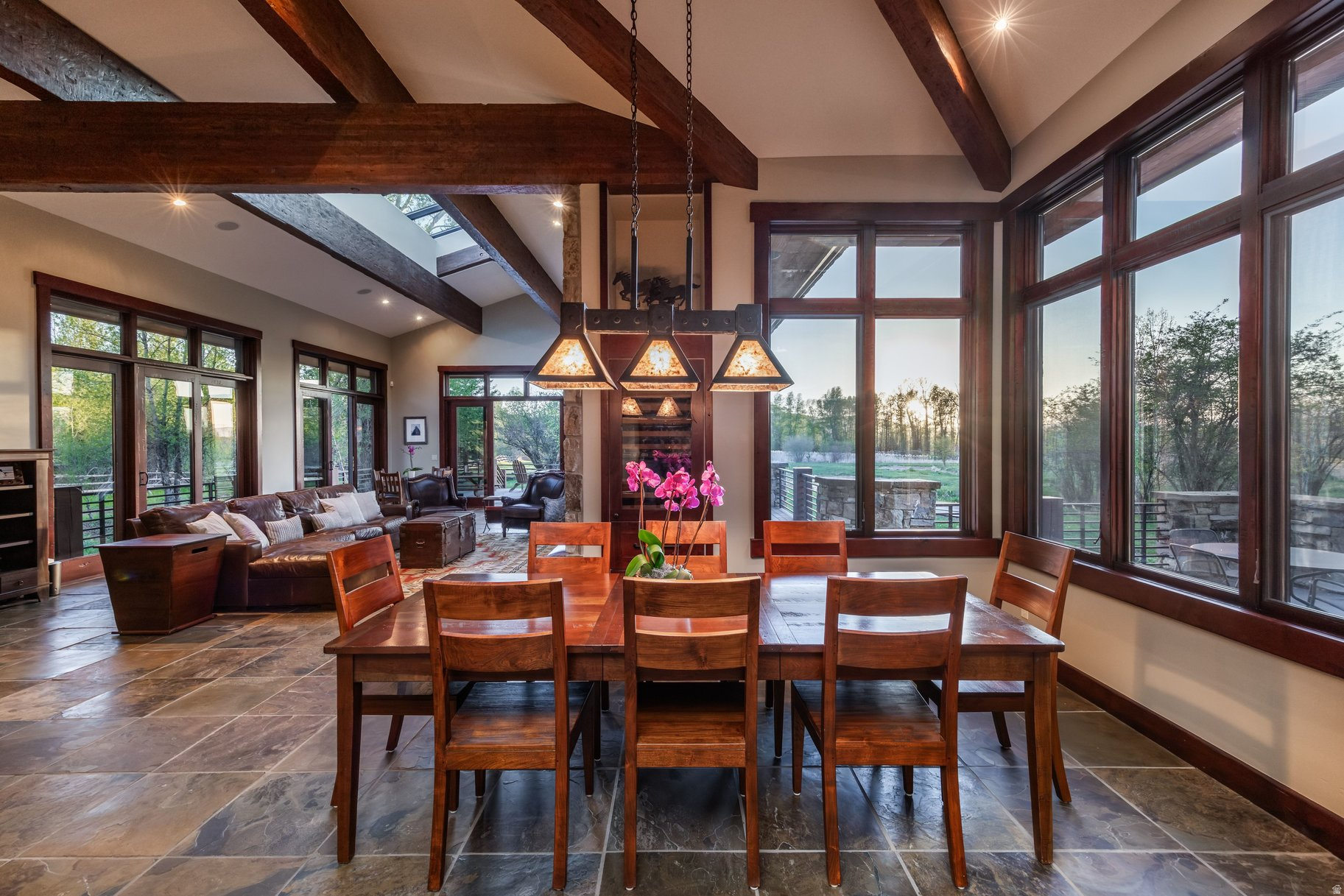 OAKLEY TOWN - Residential
