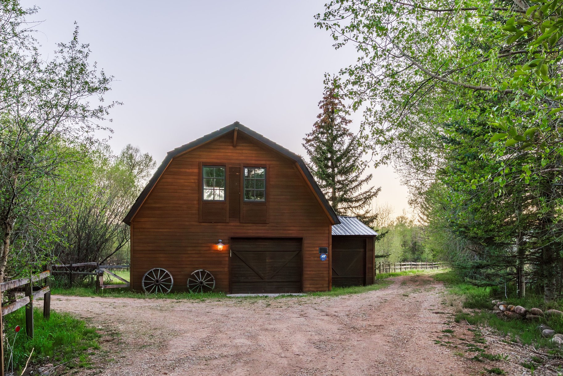 OAKLEY TOWN - Residential
