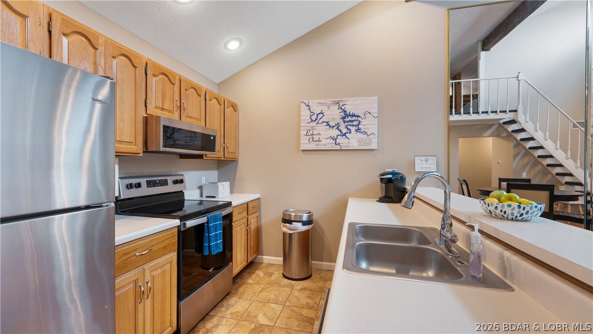 Pelican Bay Condominium - Residential