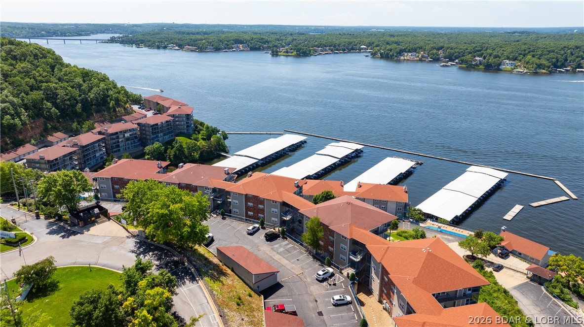 Palisades Condominium - Residential