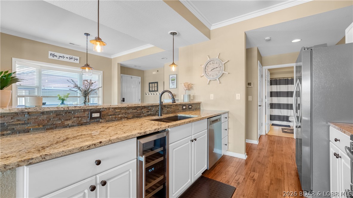 Palisades Condominium - Residential