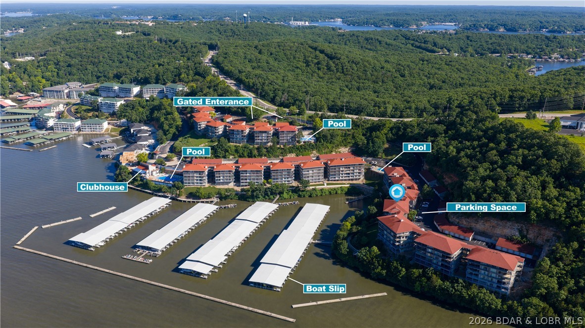 Palisades Condominium - Residential