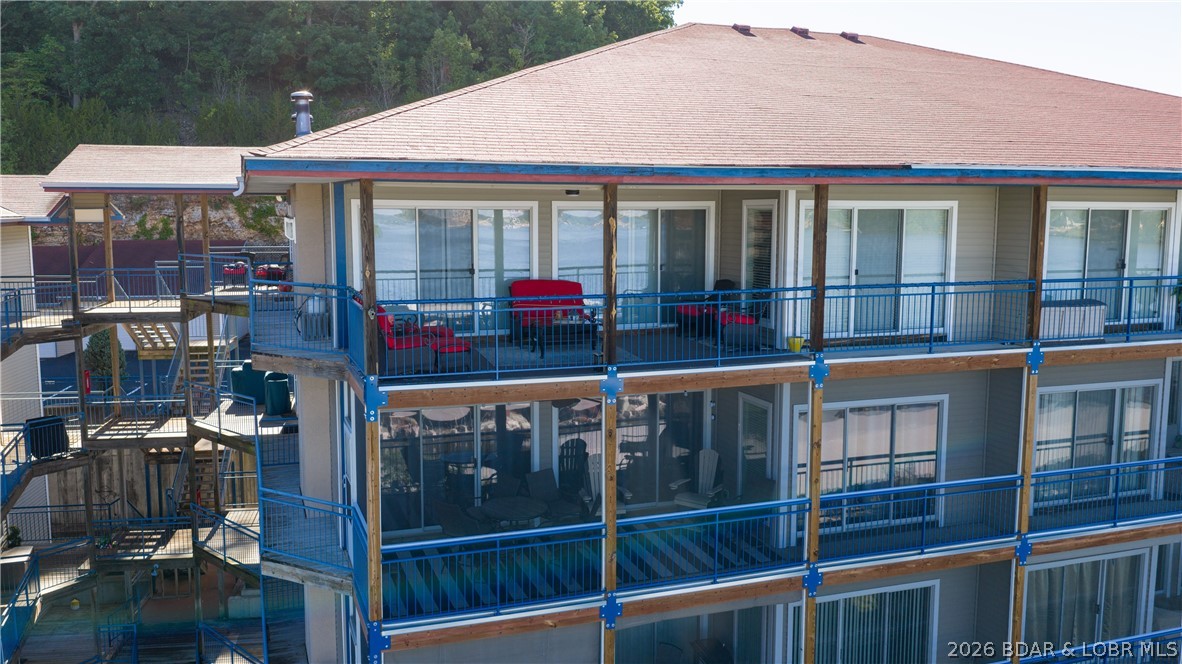 Palisades Condominium - Residential