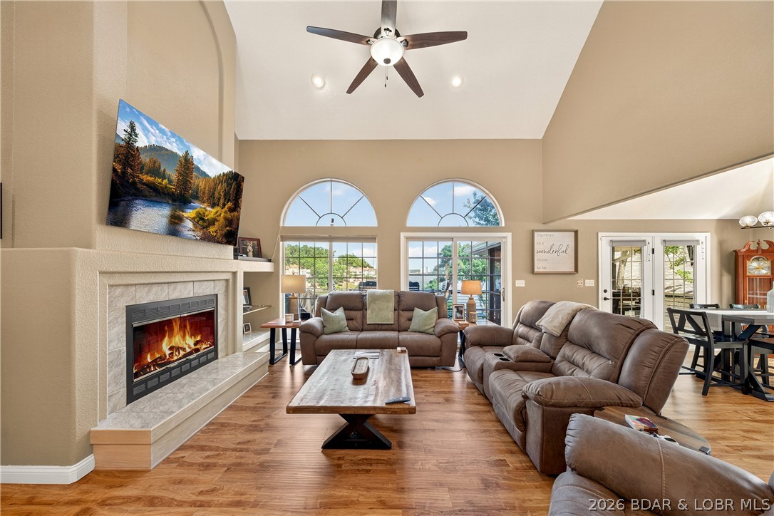 Four Seasons - Residential