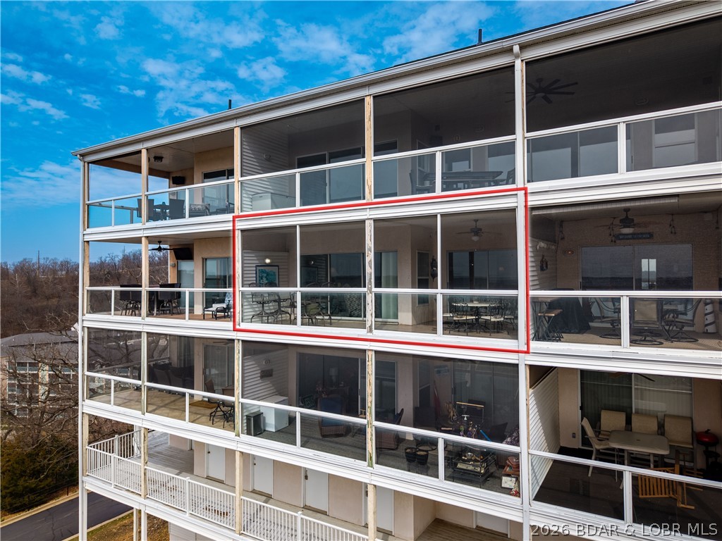 Emerald Bay Condominium - Residential