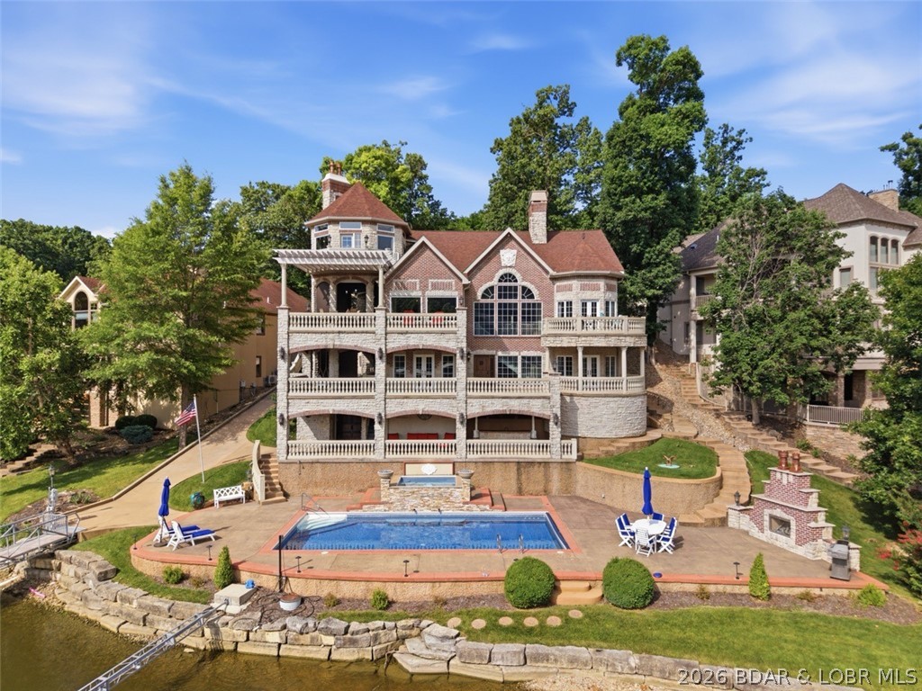 Grand Point No. 2 - Residential