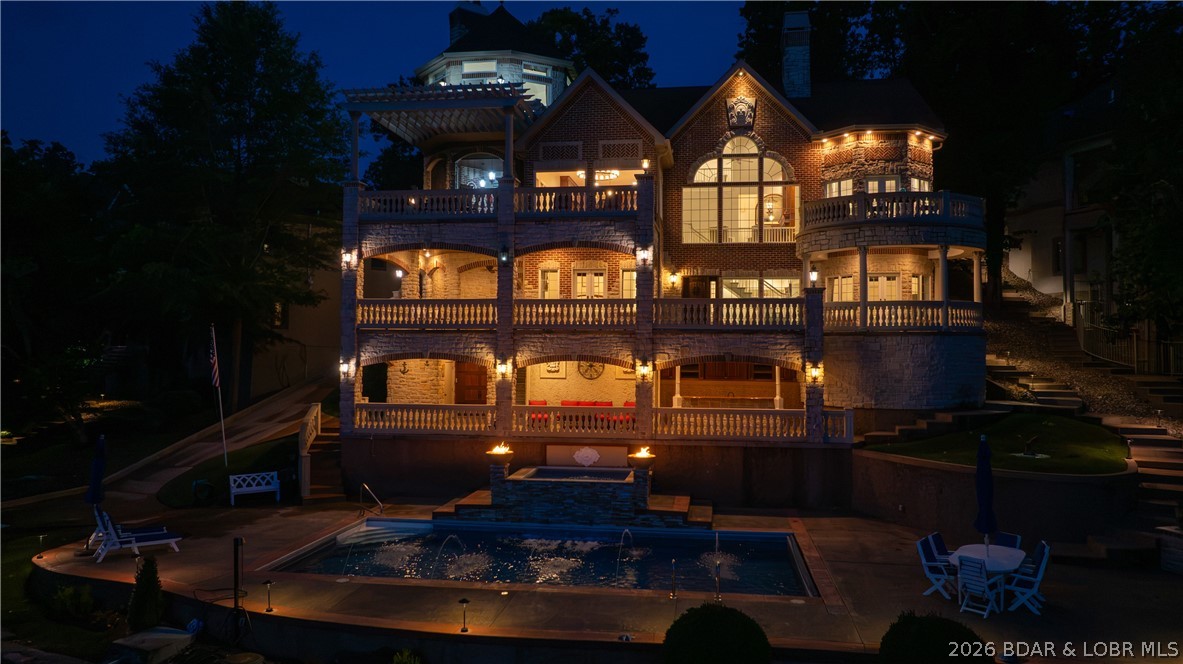 Grand Point No. 2 - Residential