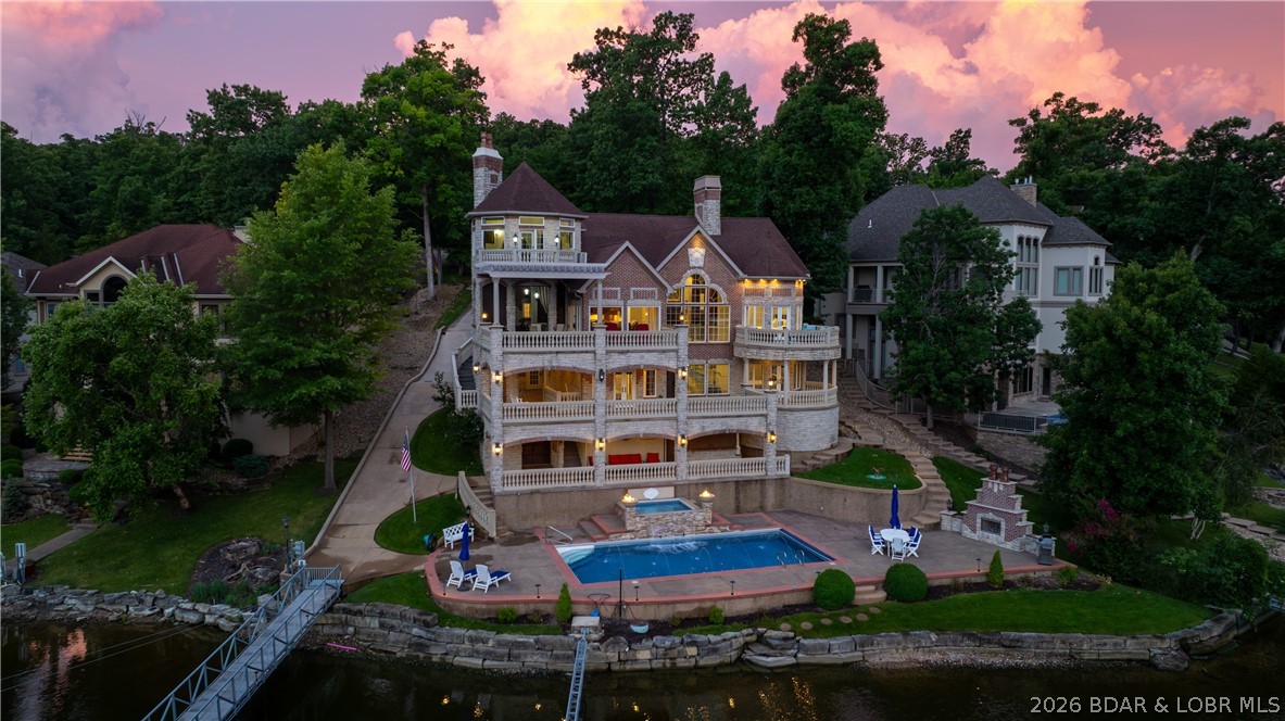 Grand Point No. 2 - Residential