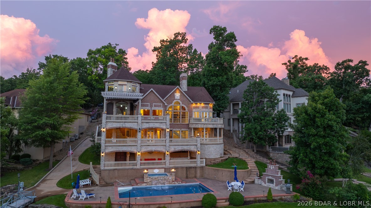 Grand Point No. 2 - Residential