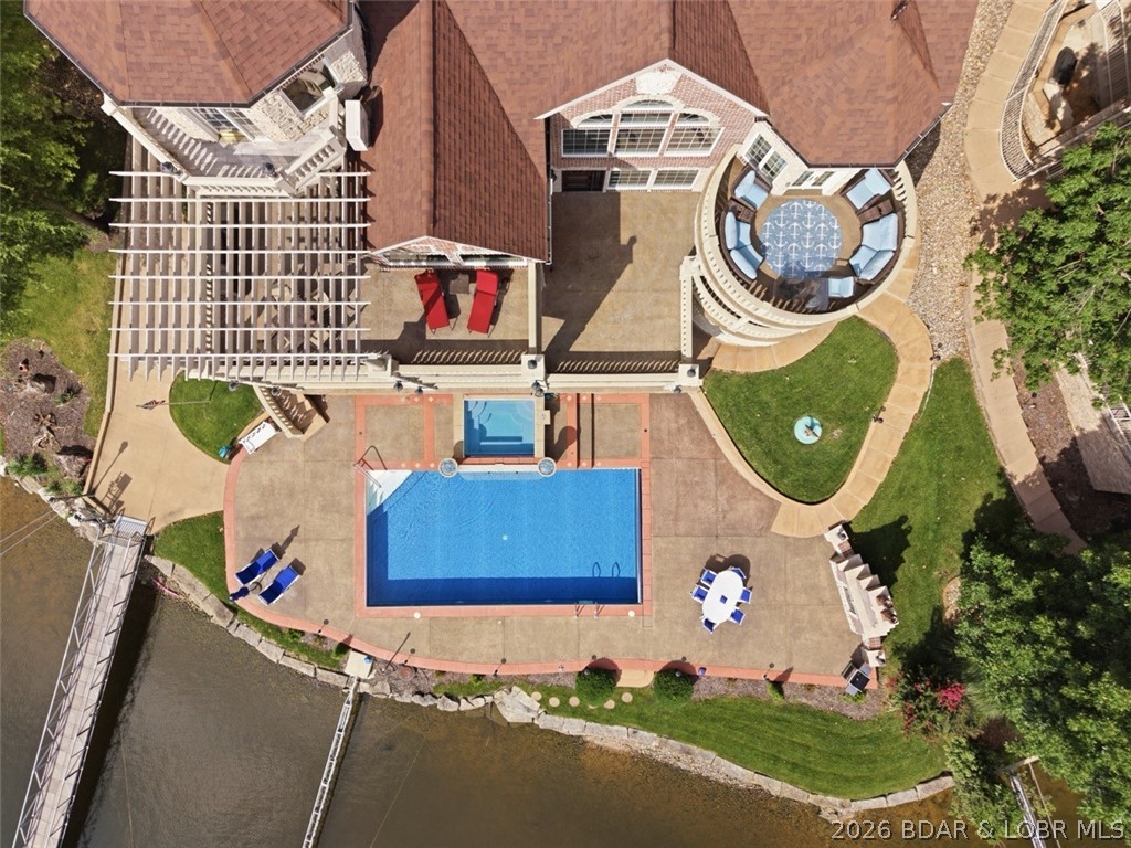 Grand Point No. 2 - Residential