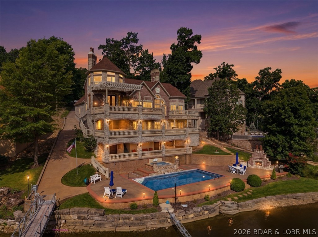 Grand Point No. 2 - Residential