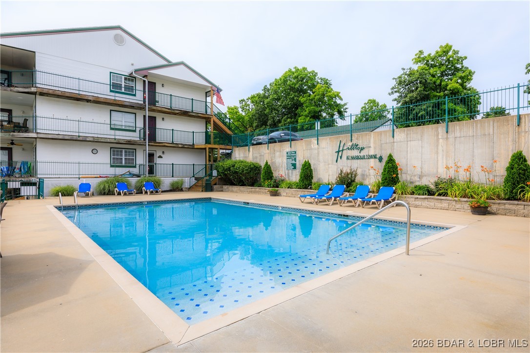 Harbour Towne Condominium - Residential