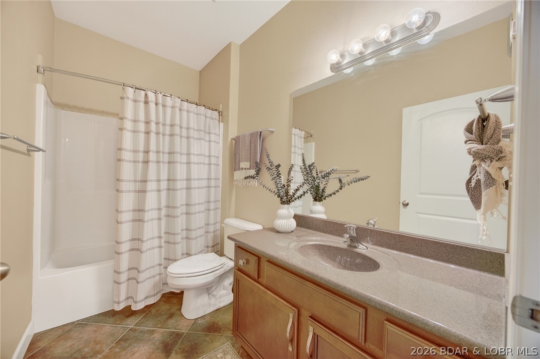 Sunset Palms Condominium - Residential