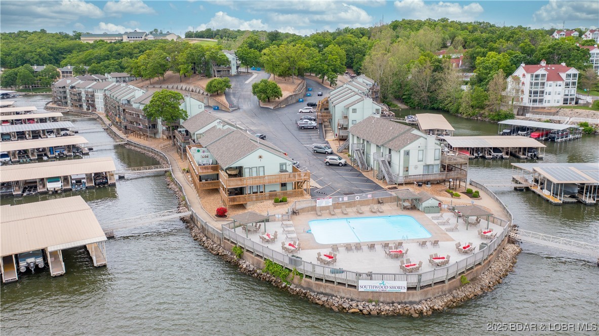 Southwood Shores Condominium - Residential