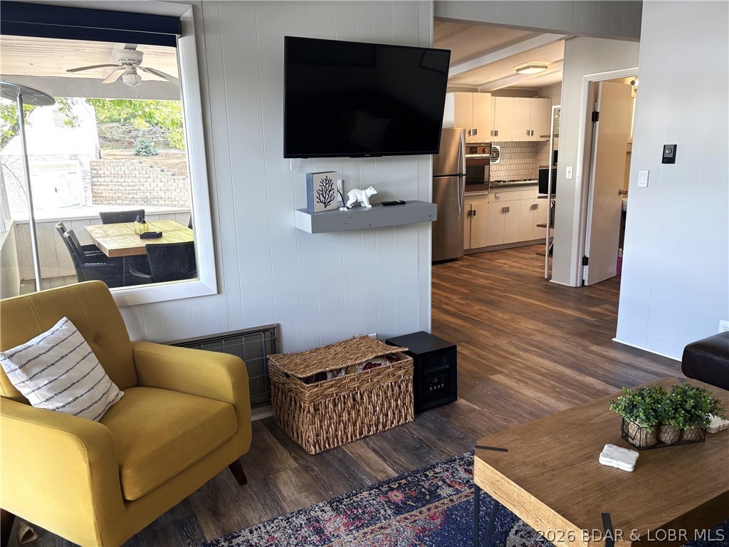 Broadview Acres - Residential
