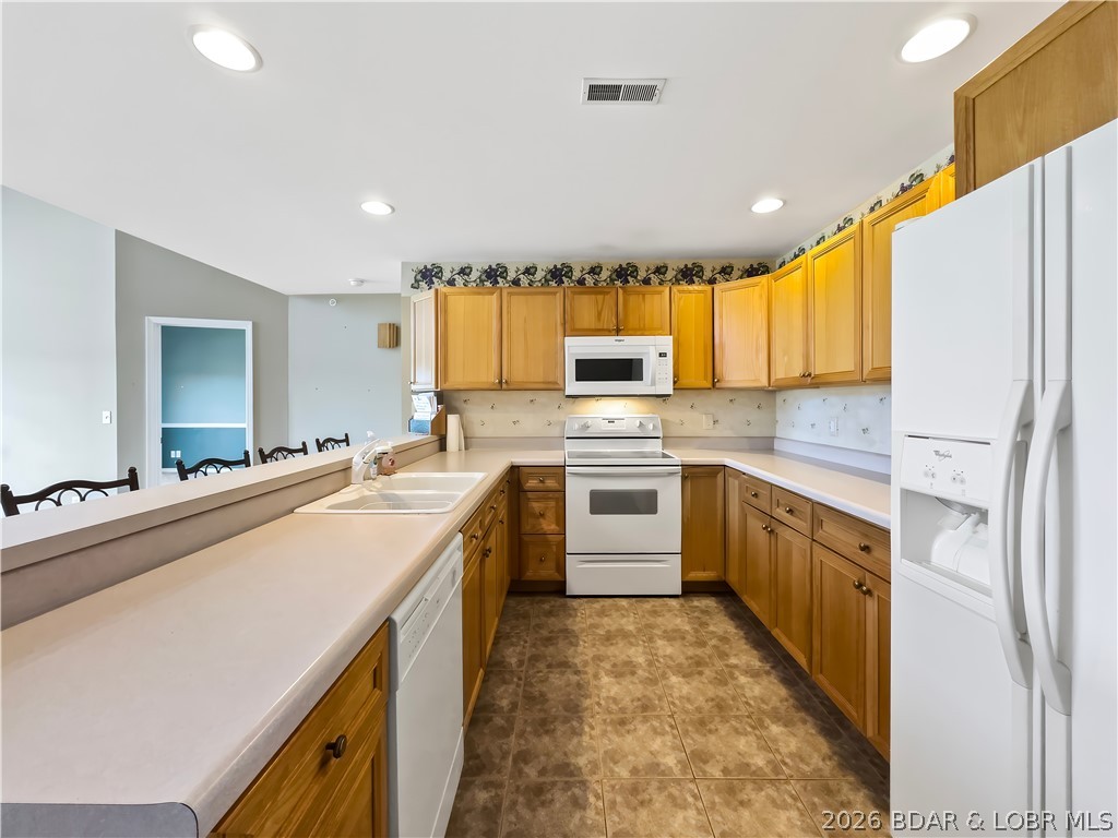 Cedar Glen Condominium - Residential