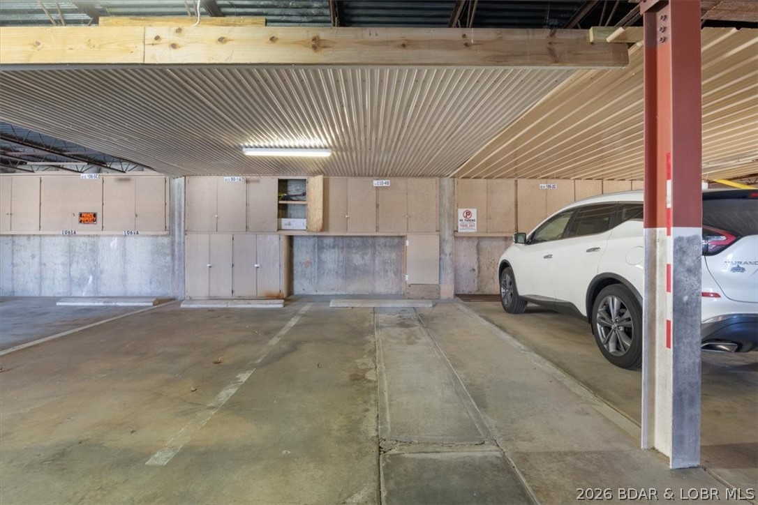 The Falls Condo - East Shore - Residential