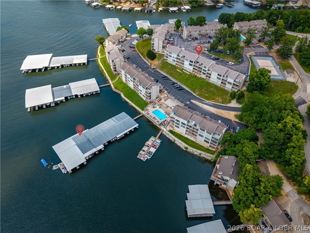 Indian Pointe Condominium - Residential