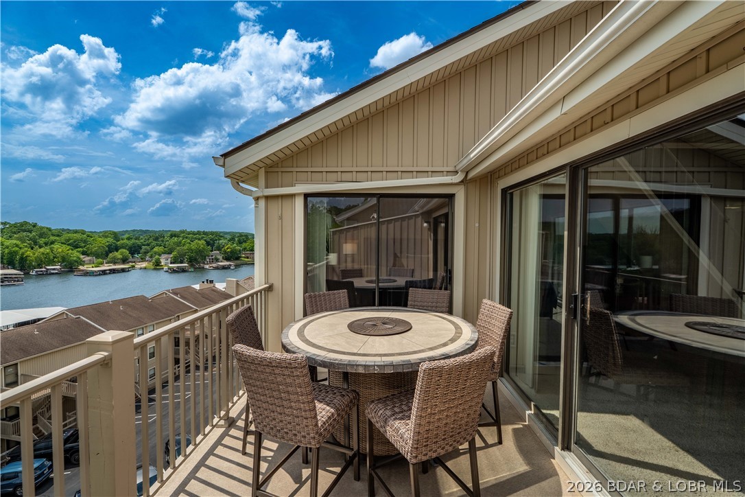 Indian Pointe Condominium - Residential