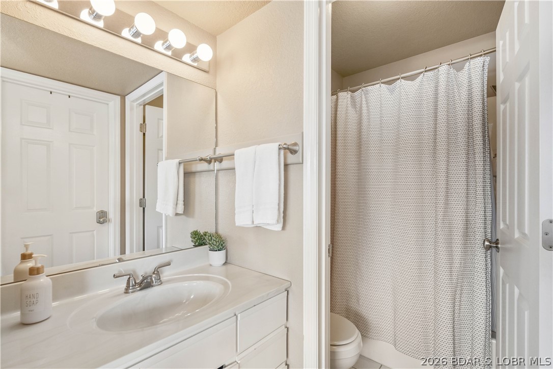 Indian Pointe Condominium - Residential