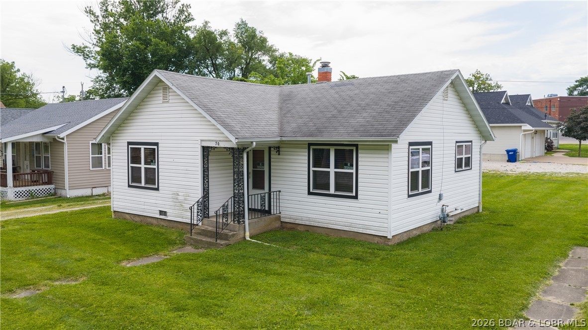 Located within the city limits of Camdenton, this charming 2-bedroom, 1-bath home offers 858 square feet of comfortable living space and sits on a desirable corner lot. Major updates were completed in 2016, including a new electrical breaker box and updated wiring (excluding light fixtures), high-efficiency furnace, updated cabinetry and countertops, newer windows and doors, and plumbing replaced from the meter to the home. The functional layout makes great use of the space while offering a clean, updated feel throughout. Conveniently located near Camdenton amenities, shopping, restaurants, and schools, this property is ideal for a variety of lifestyles. Don’t miss the opportunity to own this home in a convenient in-town location!