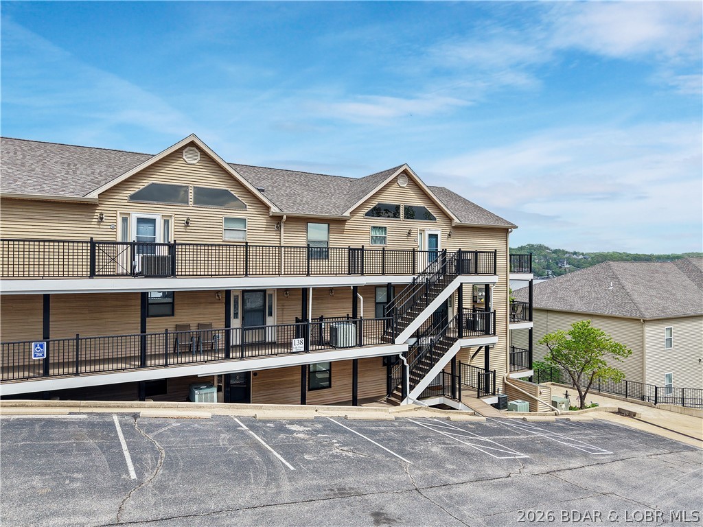 The Falls Condo - Residential