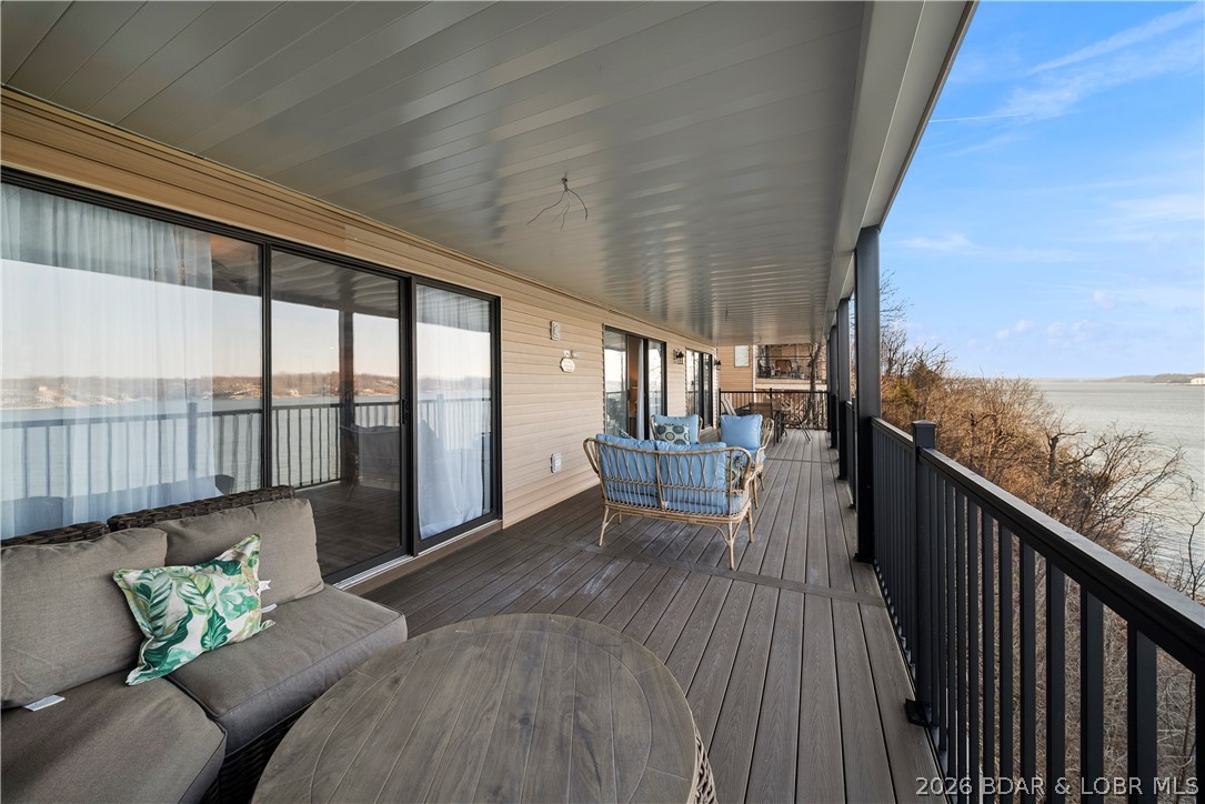 The Falls Condo - Residential