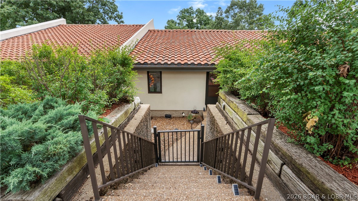 Four Seasons Racqt-Cntry Club - Residential
