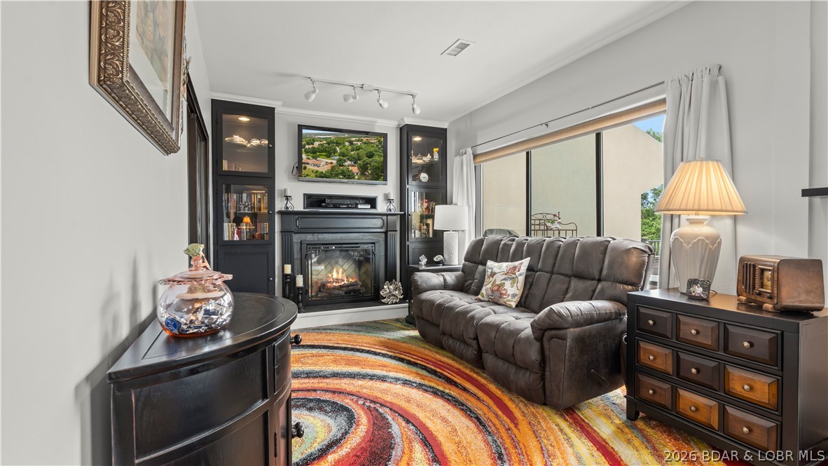 Four Seasons Racqt-Cntry Club - Residential