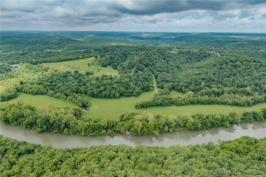 River Highlands - Land