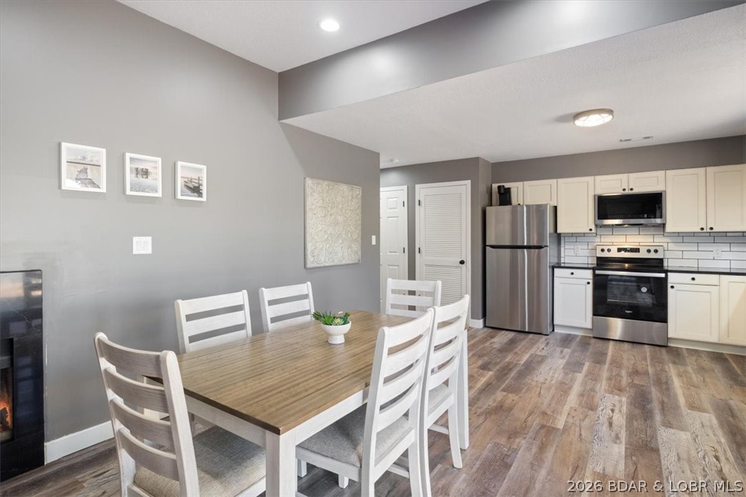 Four Seasons Racqt-Cntry Club - Residential