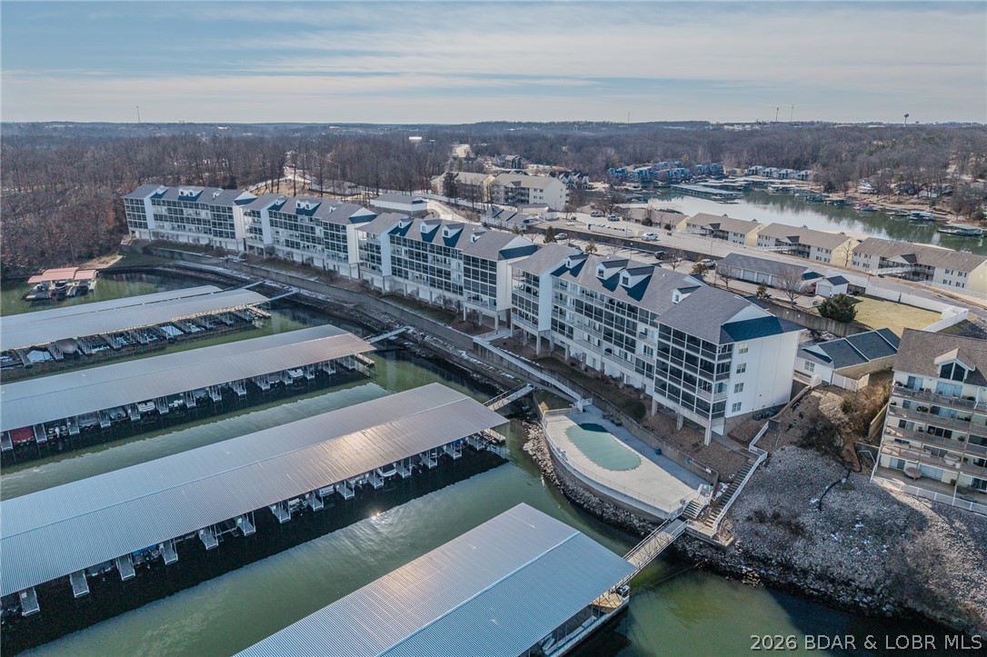 Stoneledge Condominium - Residential