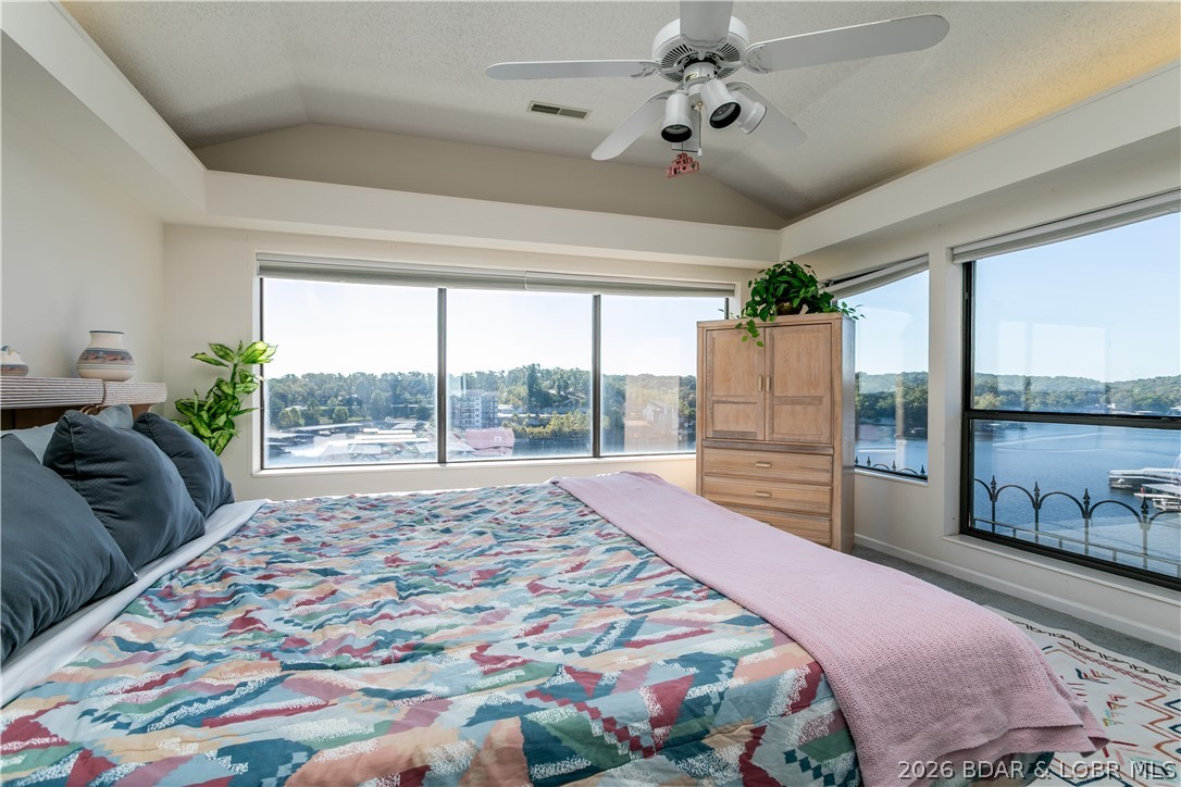 The Falls Condo - Residential