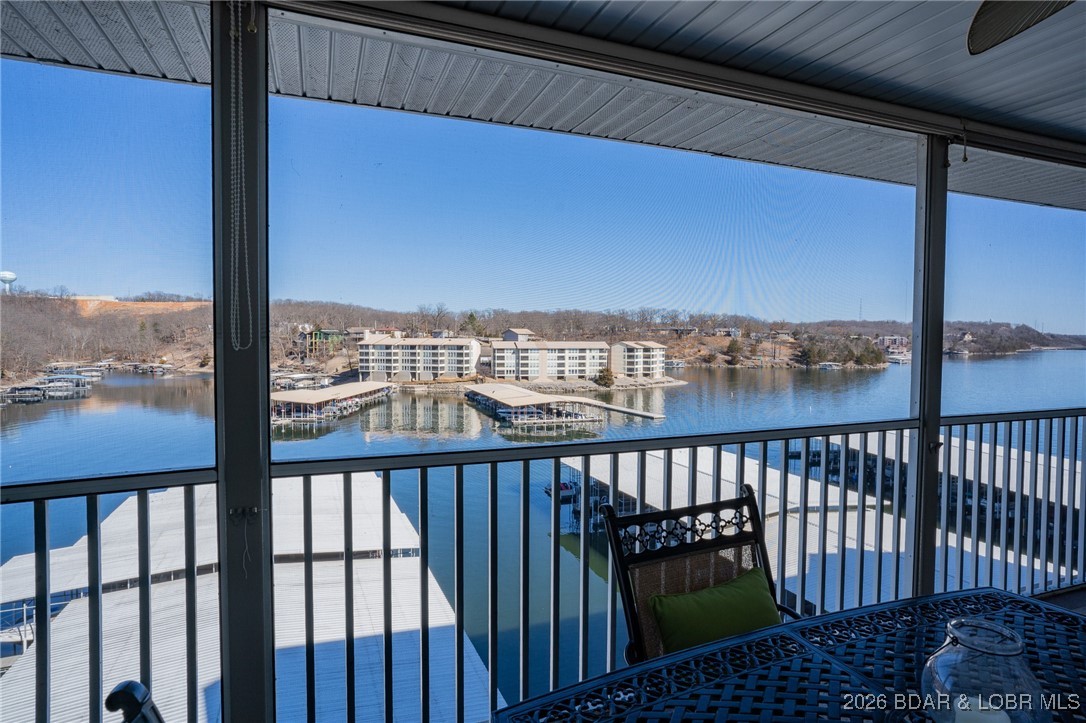 Lighthouse Pointe Condominium - Residential