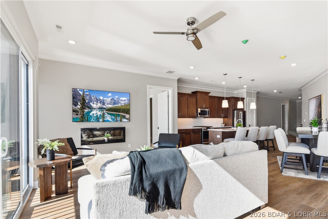 The Hamptons Condominium - Residential