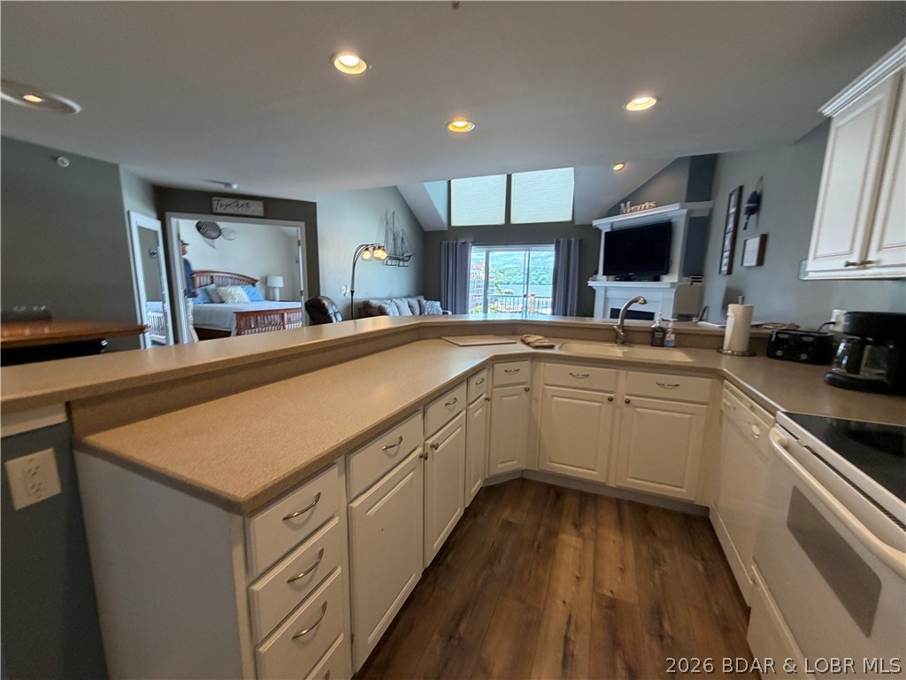 Clearwater Condominiums - Residential