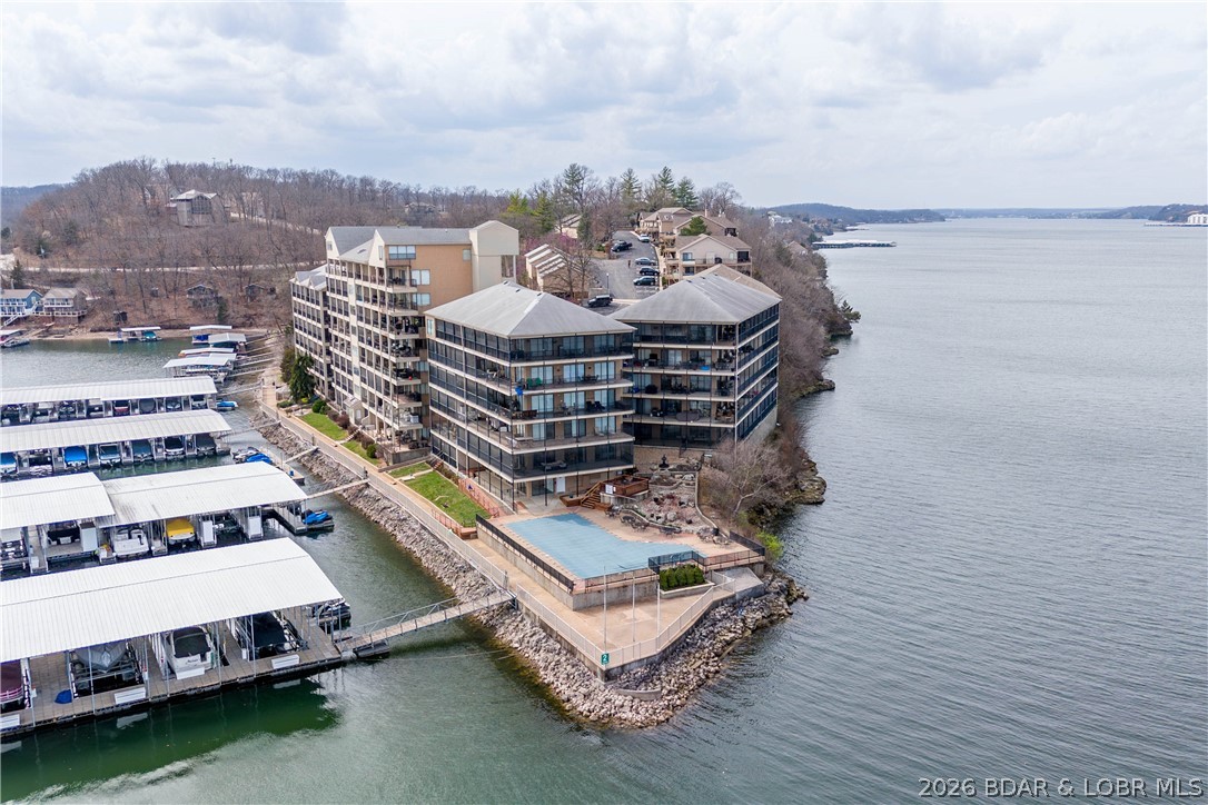 The Falls Condo - Westshore - Residential