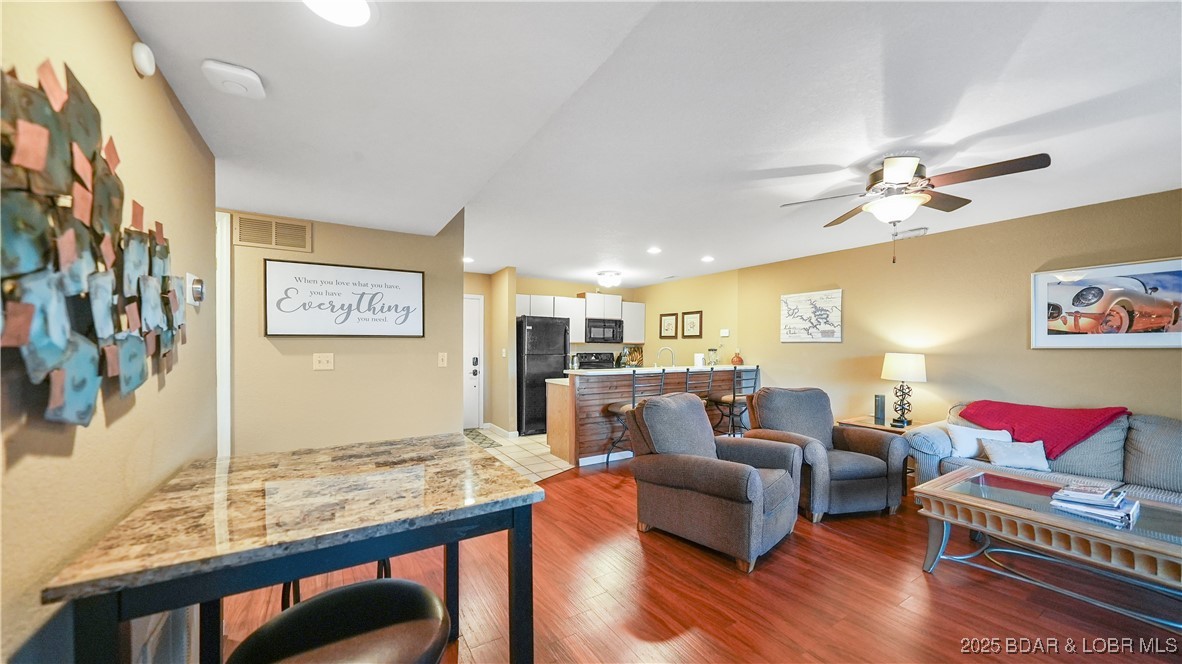 Indian Pointe Condominium - Residential