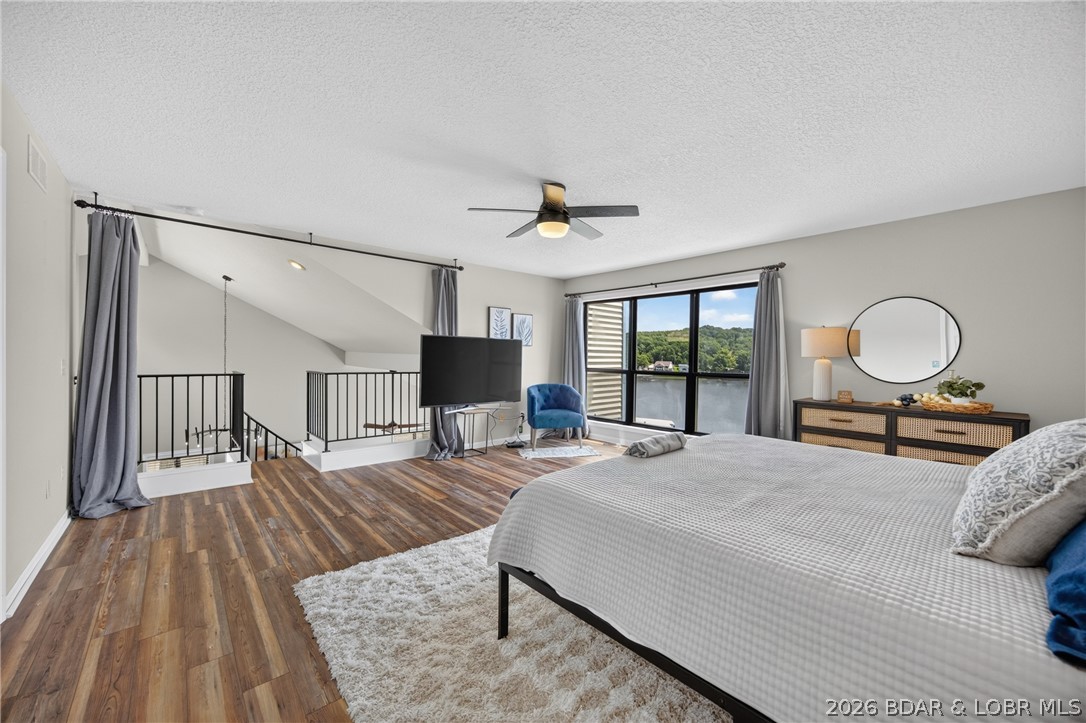 Oak Bluff Condominium - Residential