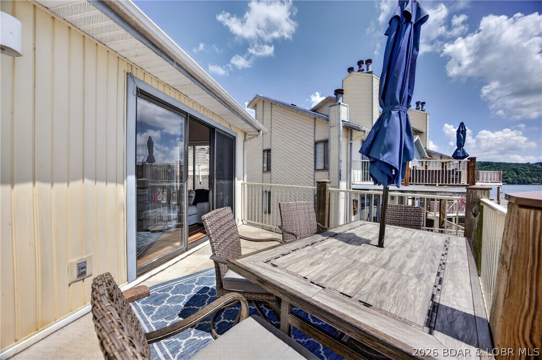 Oak Bluff Condominium - Residential