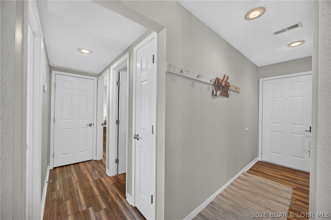 Oak Bluff Condominium - Residential