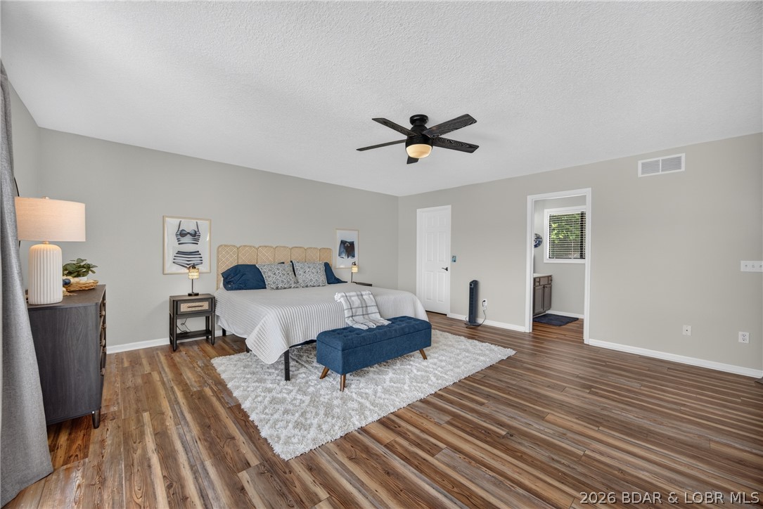 Oak Bluff Condominium - Residential