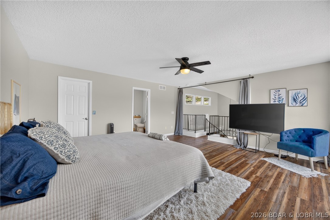 Oak Bluff Condominium - Residential