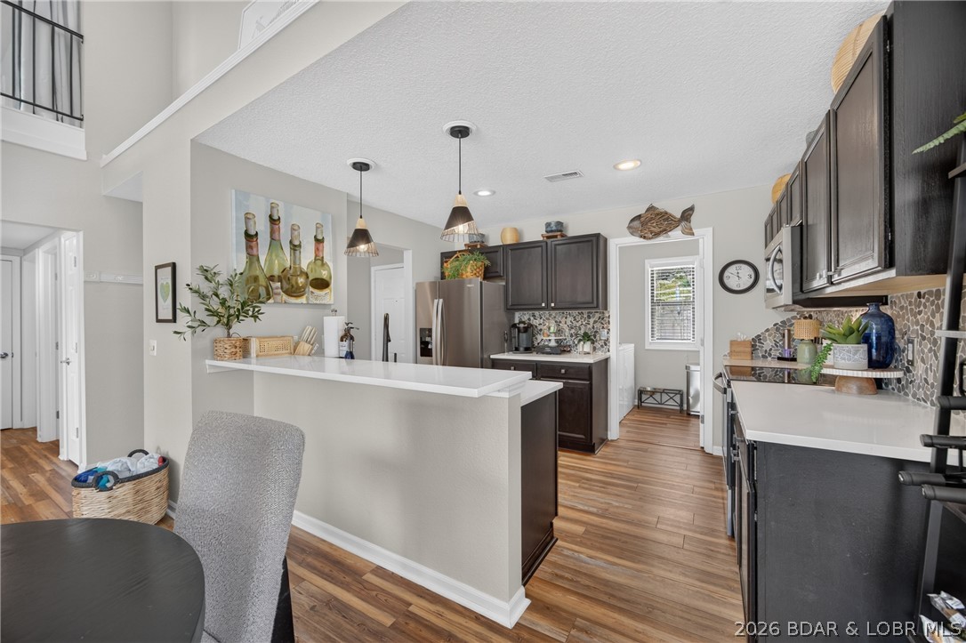 Oak Bluff Condominium - Residential