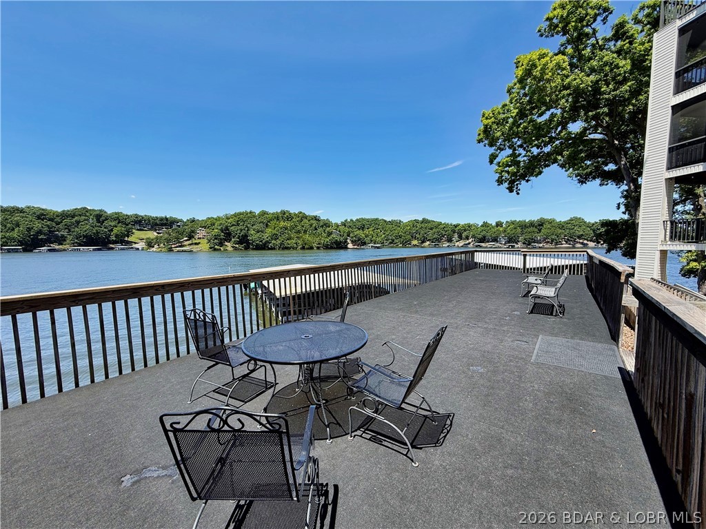 Jonathans Landing - Residential