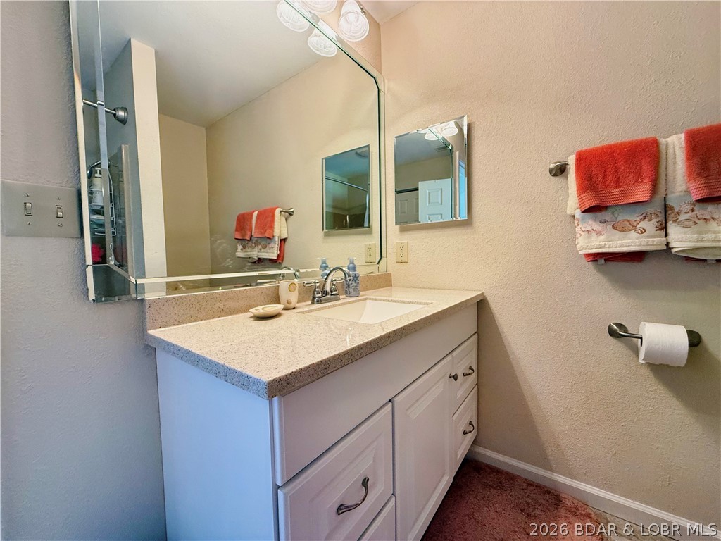 Jonathans Landing - Residential