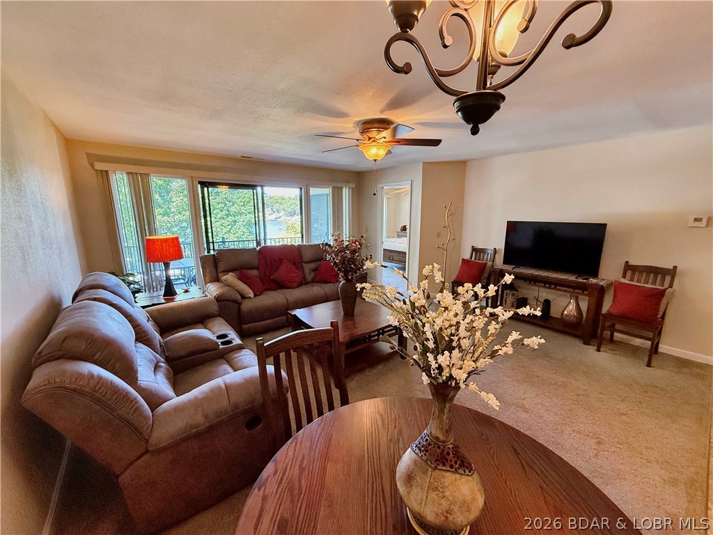 Jonathans Landing - Residential