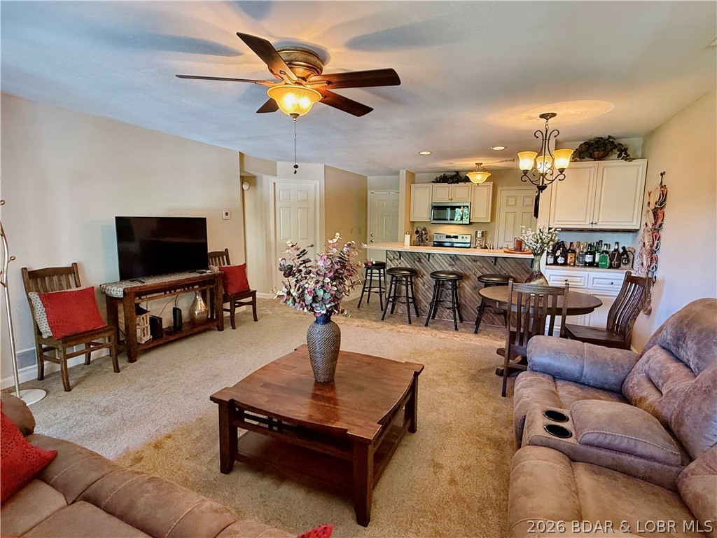 Jonathans Landing - Residential