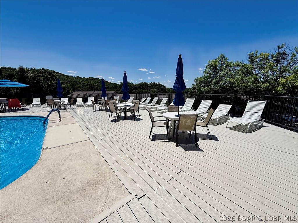 Jonathans Landing - Residential